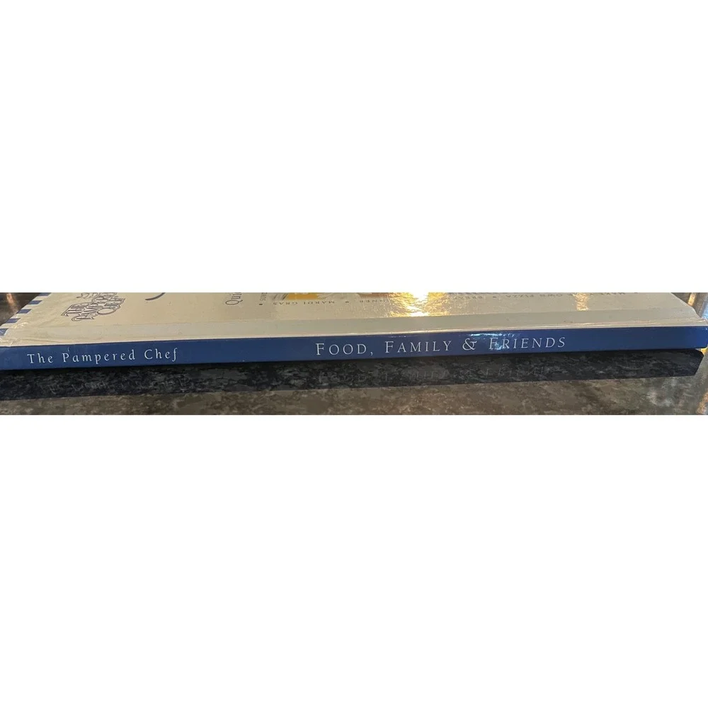 The Pampered Chef Food Family Friends Cookbook Recipes Occasions‎ Vintage 1995